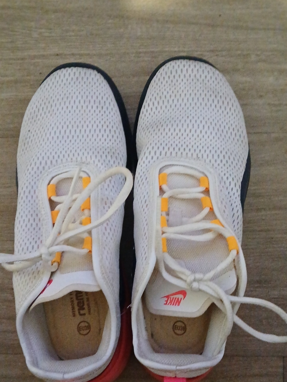 Nike Kids White Mesh Sneakers with Yellow Accent Loops